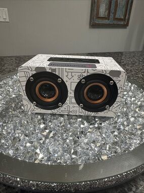 Portable White Bluetooth Speaker with Dual Drivers NEW